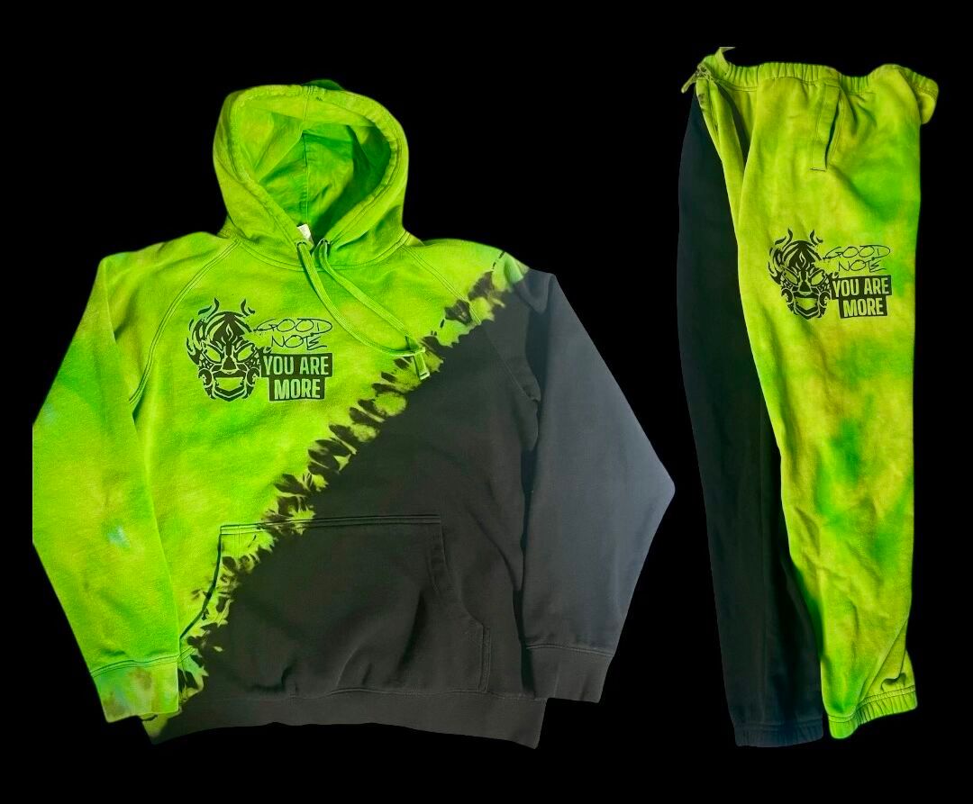 You Are More x Good Note Outfit