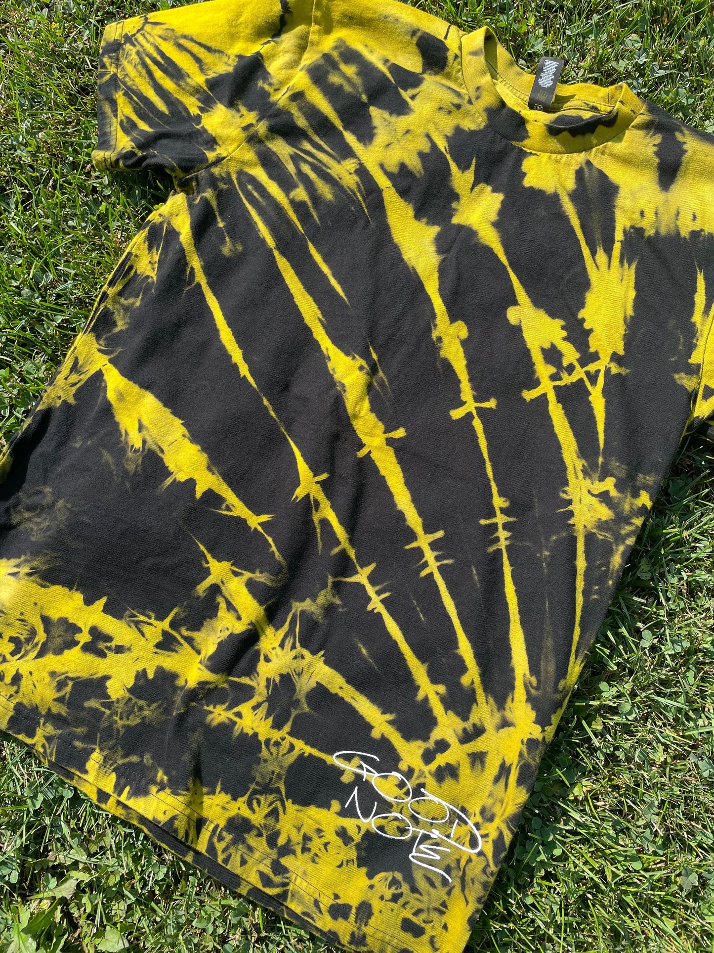 Half Spiral Tee